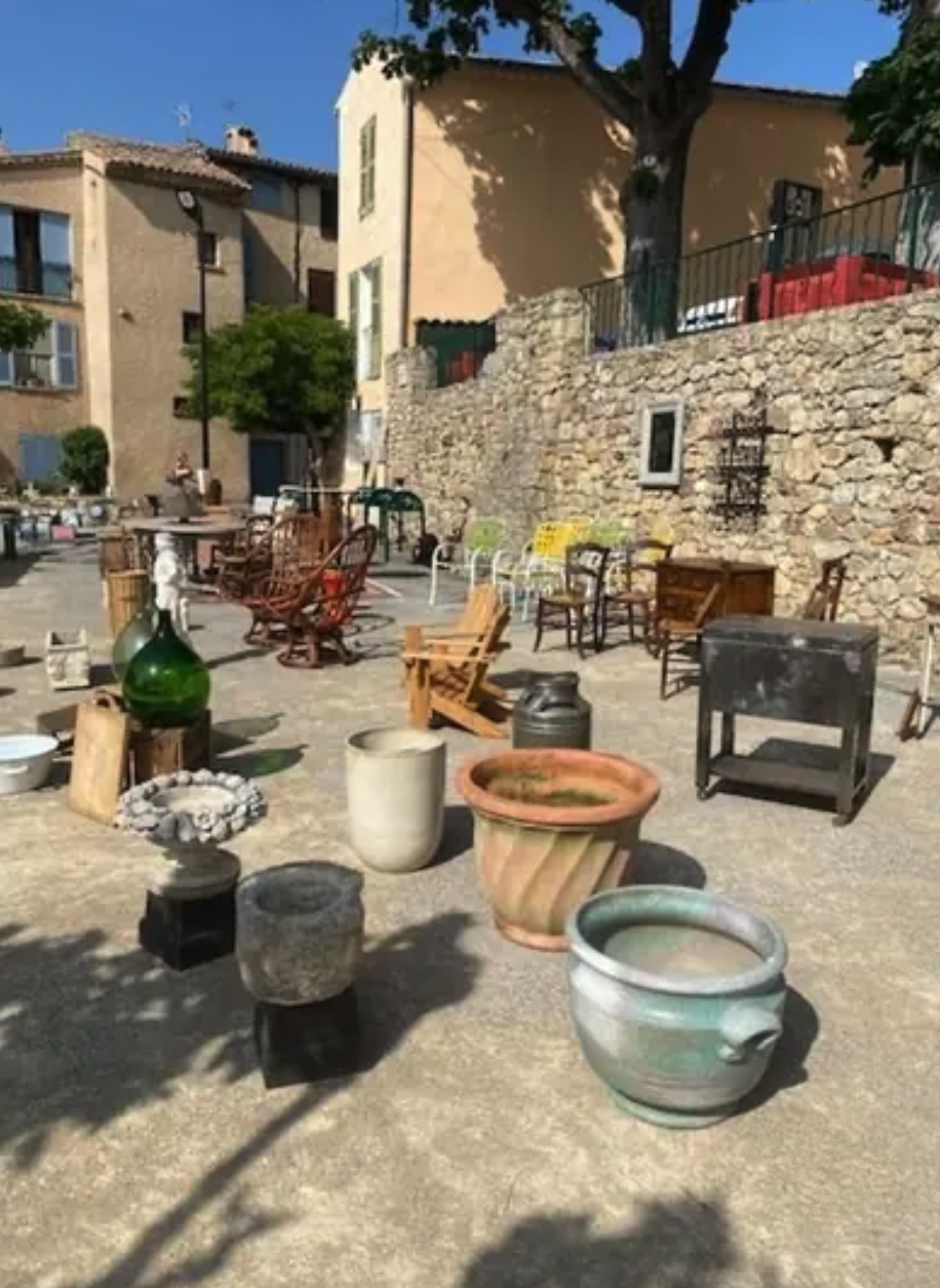 Brocante - vide-grenier