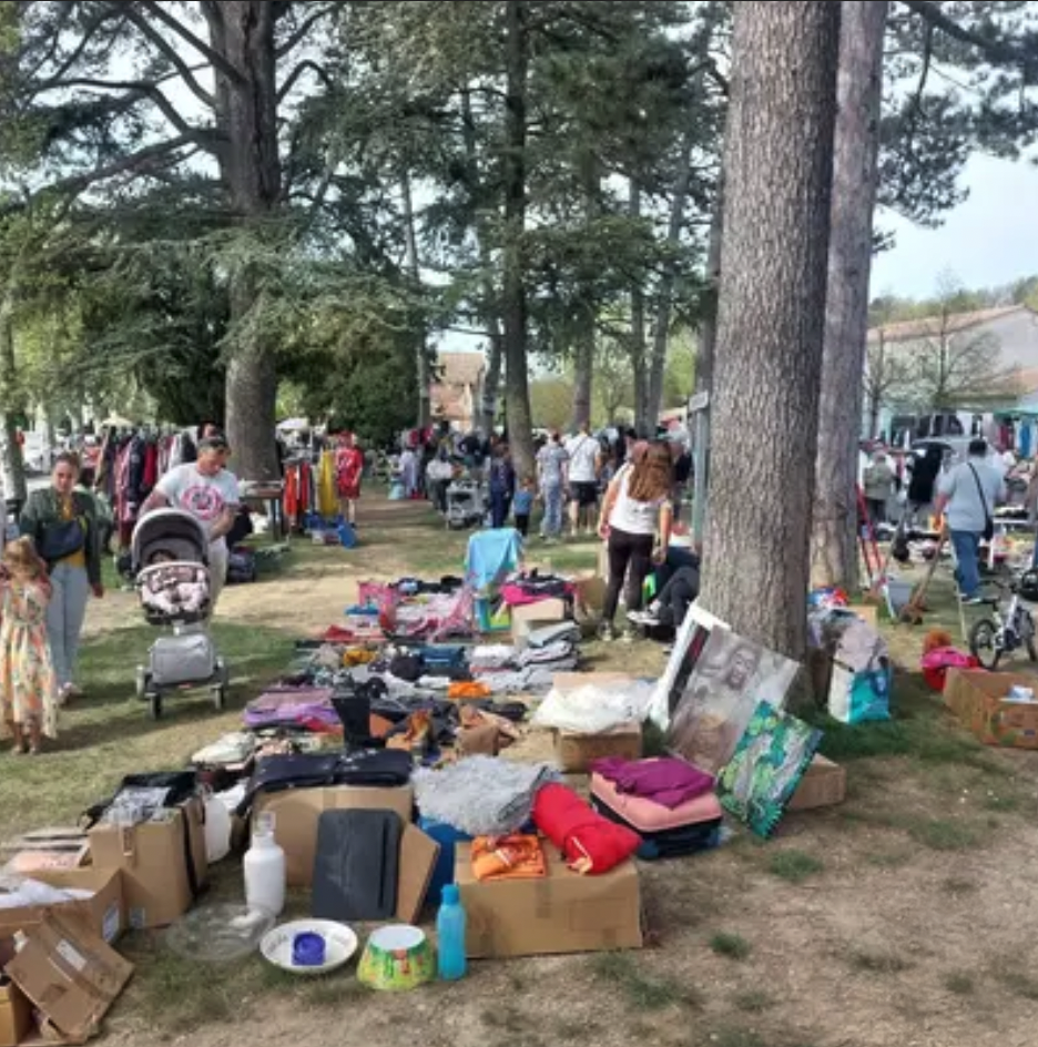 Vide grenier des joyeux grillons