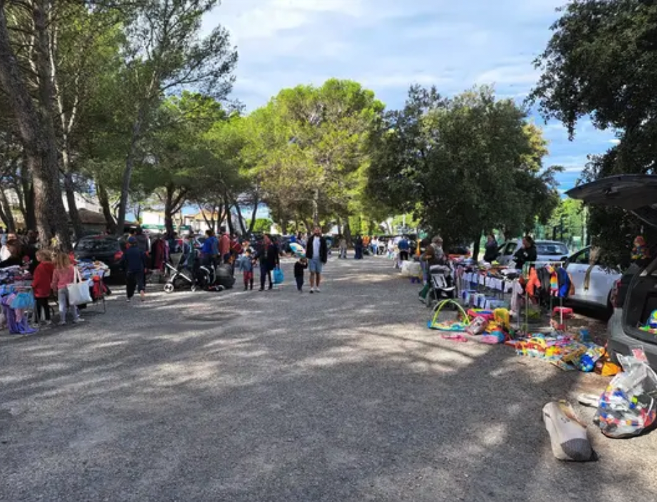 Braderie des diablotins "vide ta chambre"