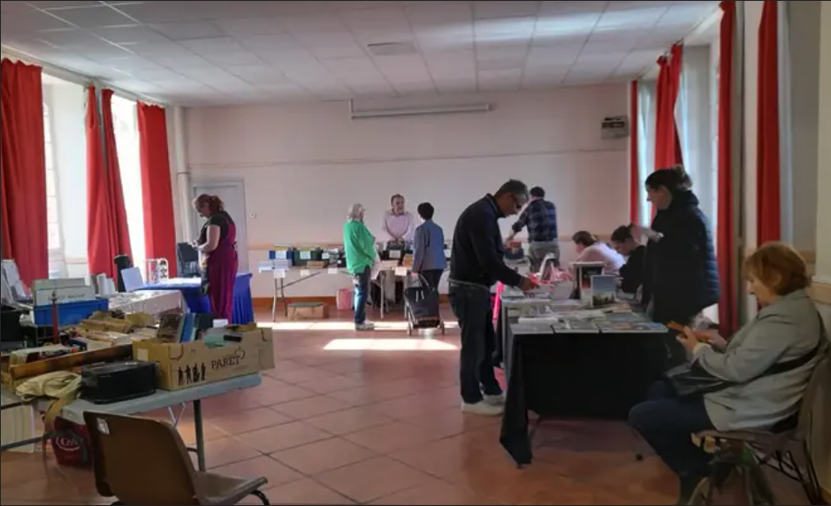 Marché aux livres et aux disques d'automne à Arbas