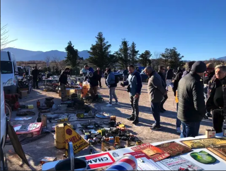 VIDE GRENIER DES AMIS à Bages