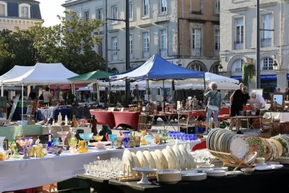 Dimanche de la brocante à Castres