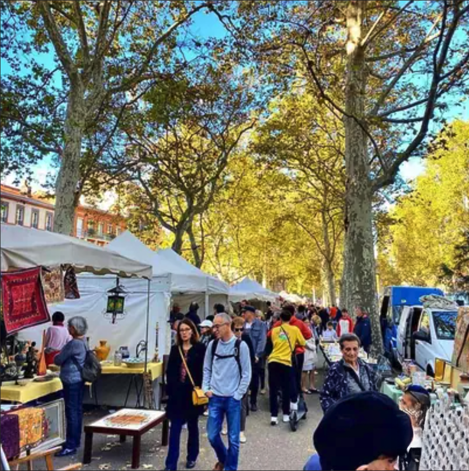 Grande brocante antiquités des allées Verdier 100 MARCHANDS