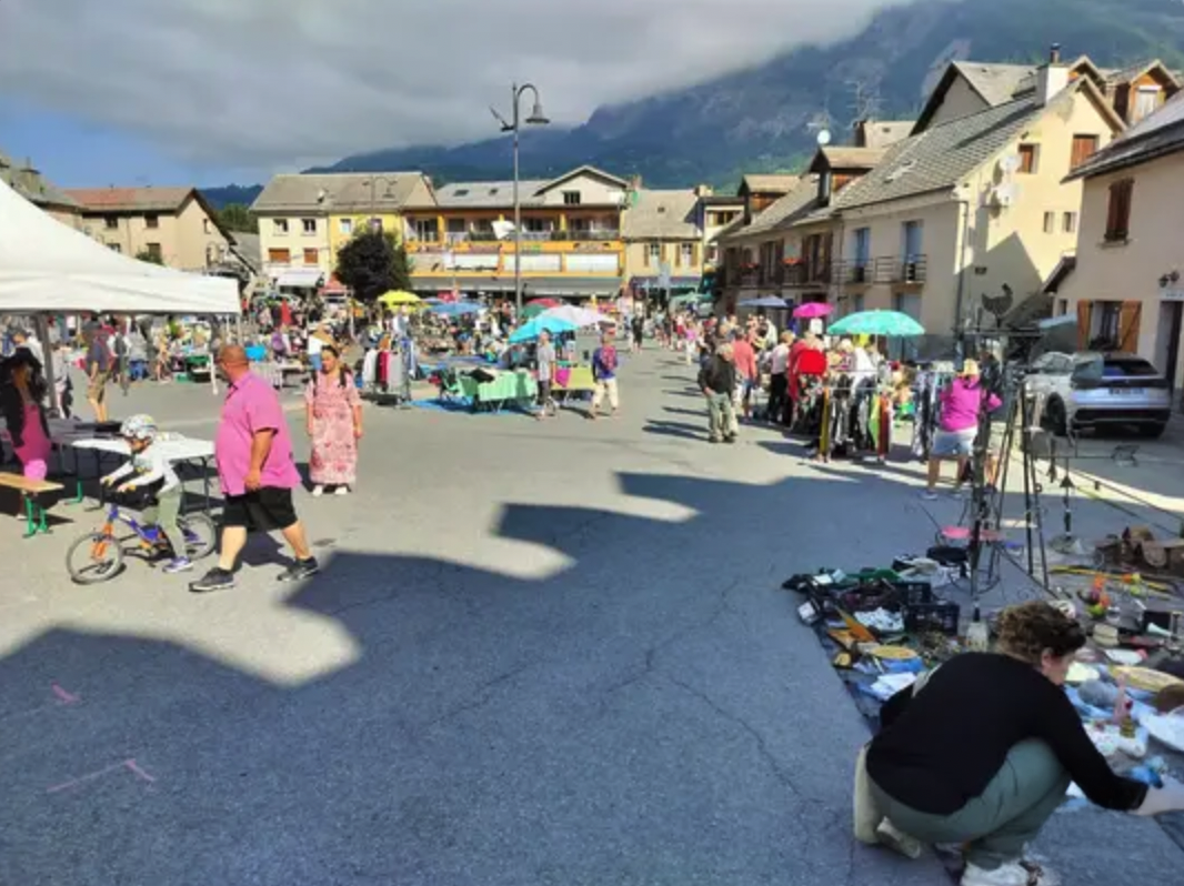 VIDE GRENIER à Saint-Jean-Saint-Nicolas